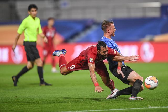 国际足坛中锋身价Top10：哈兰德1.8亿欧元霸榜