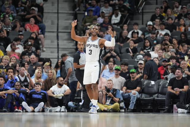 库里11记三分轰42分跨里程碑 勇士大胜步行者